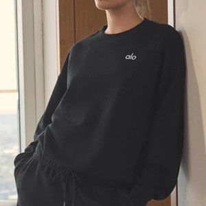 Accolade Crew Neck Pullover
